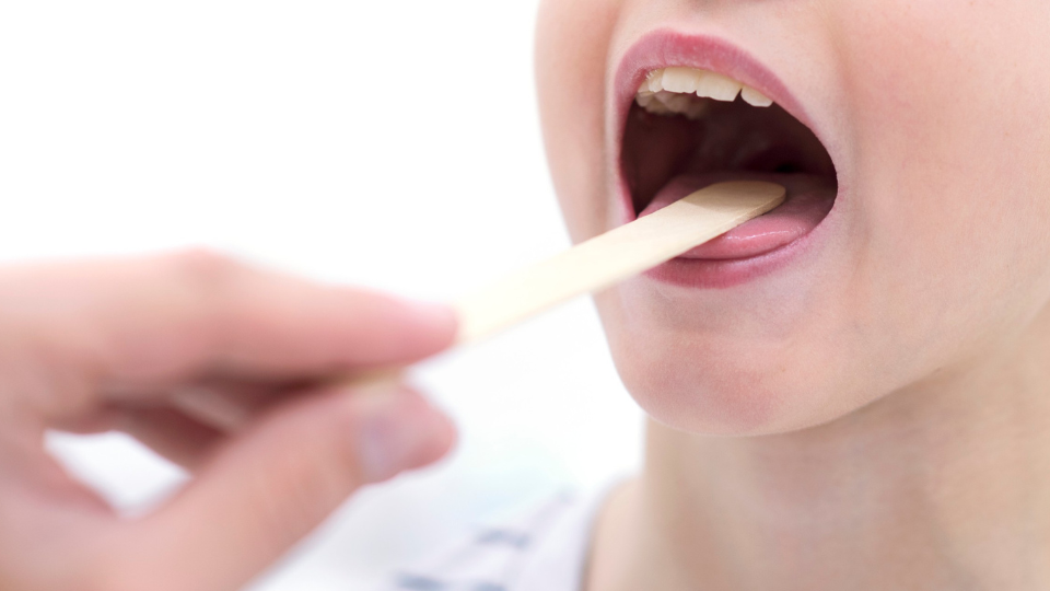 When Should You Go to Urgent Care for a Sore Throat?