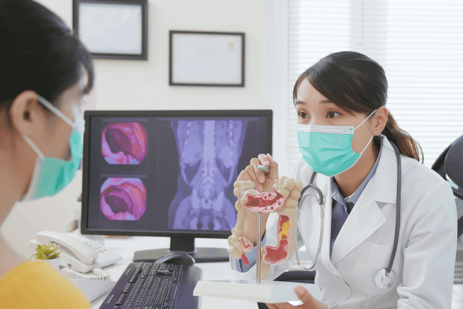 Wondering If You Have Bowel Cancer? Here’s What to Watch