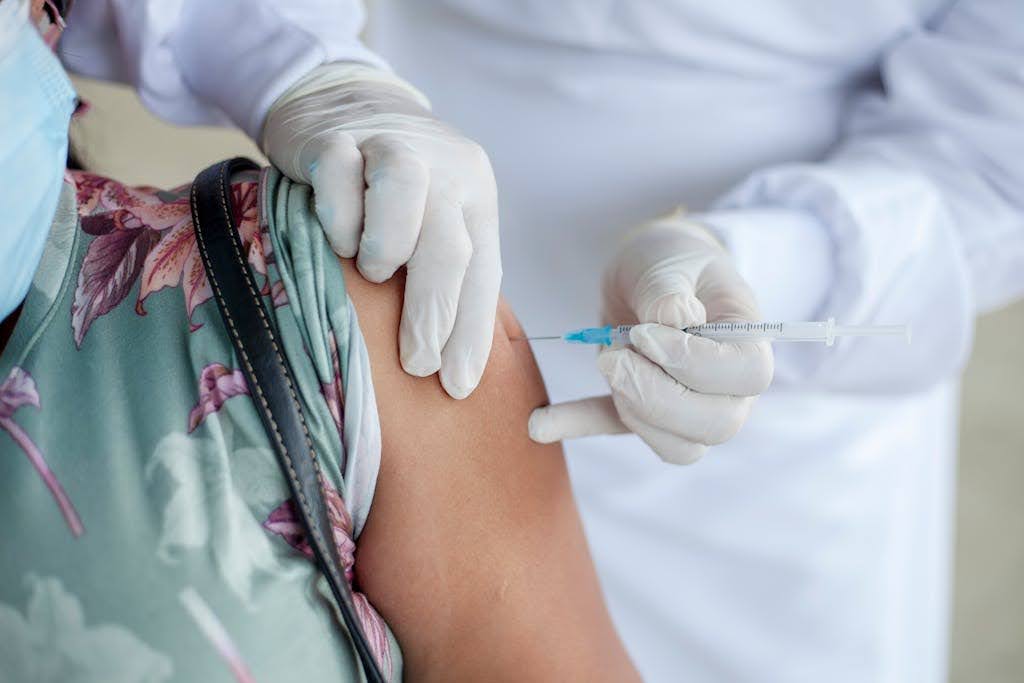 What to Avoid After Getting a Flu Shot